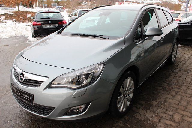 Opel Astra J 1.4 150 Jahre gebraucht kaufen in Hechingen Preis 7500 eur -  Int.Nr.: 394 VERKAUFT