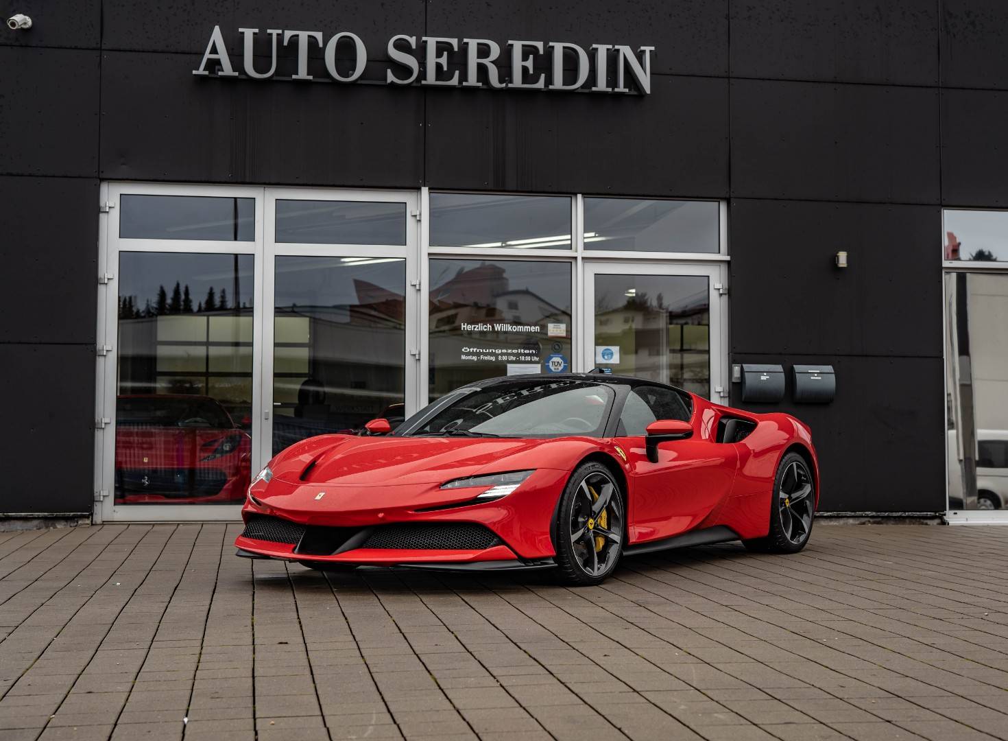Ferrari SF90 STRADALE Neuwagen Kaufen