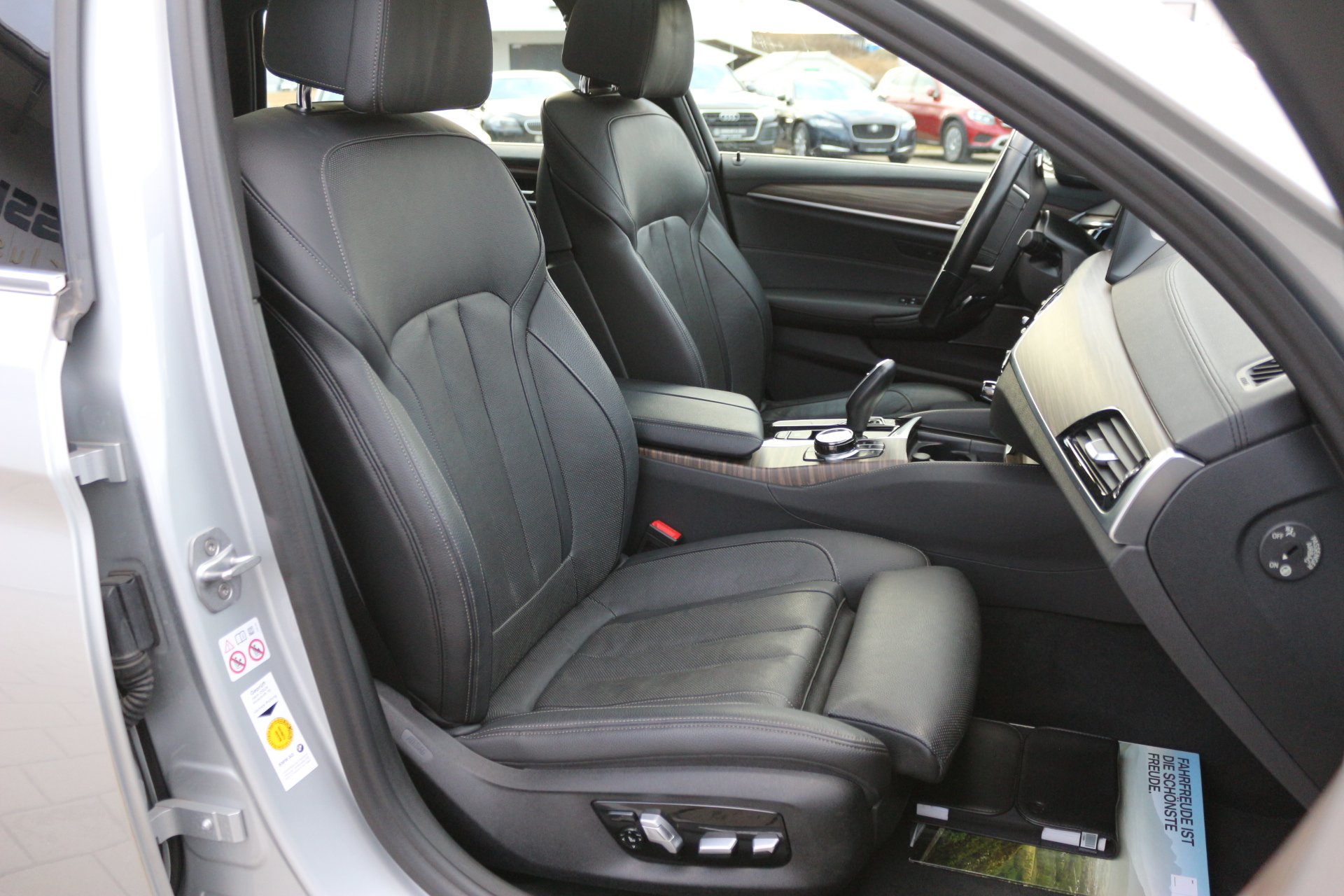 BMW 540 i xDrive Luxury Line#STDHZ#LED#1HAND# – Bild 11