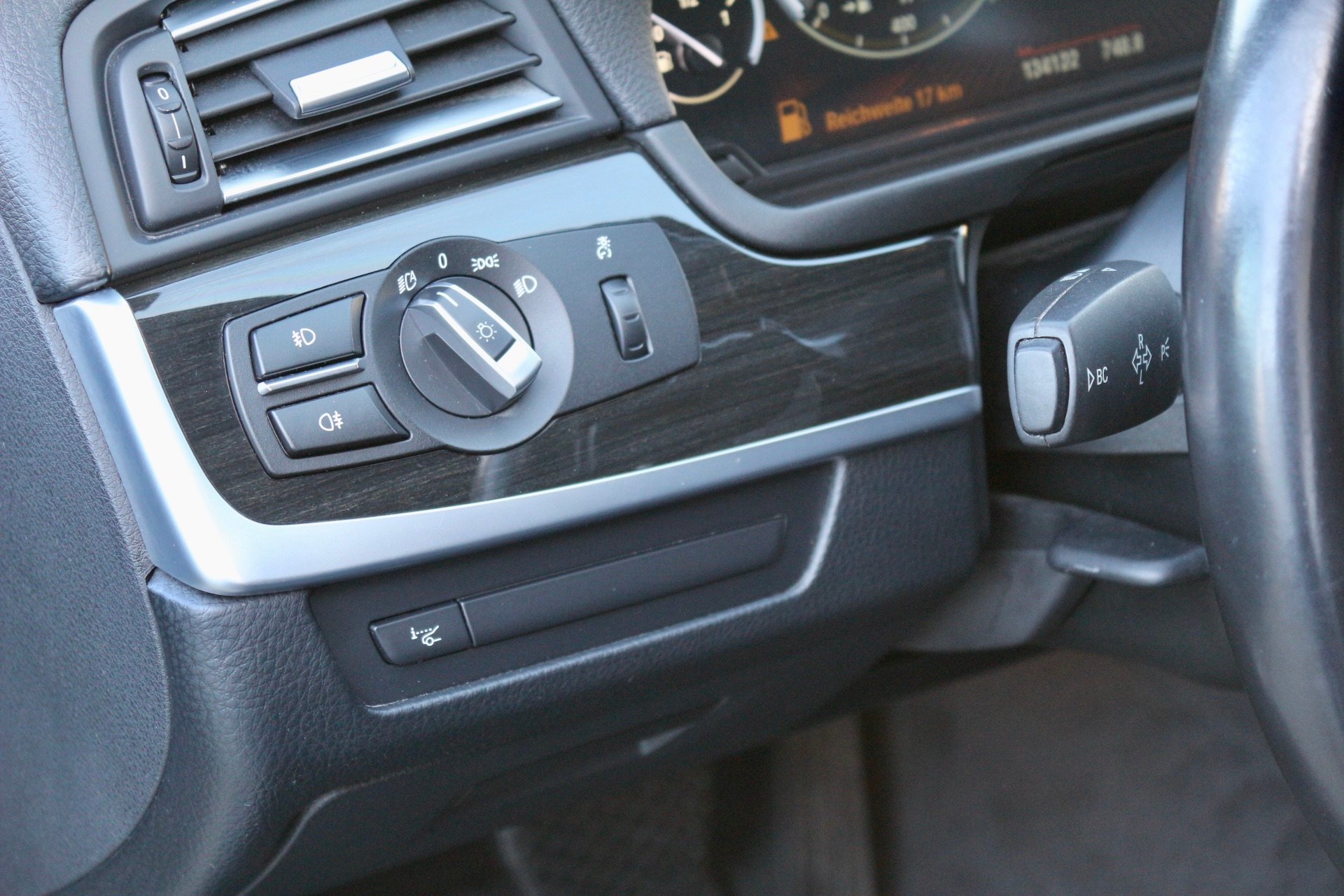 BMW 528i xDrive  HUD Professiona M-Sport SOFTCLOSE – Bild 12