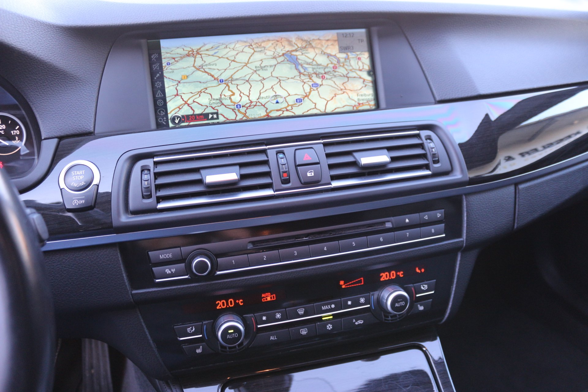 BMW 528i xDrive  HUD Professiona M-Sport SOFTCLOSE – Bild 17