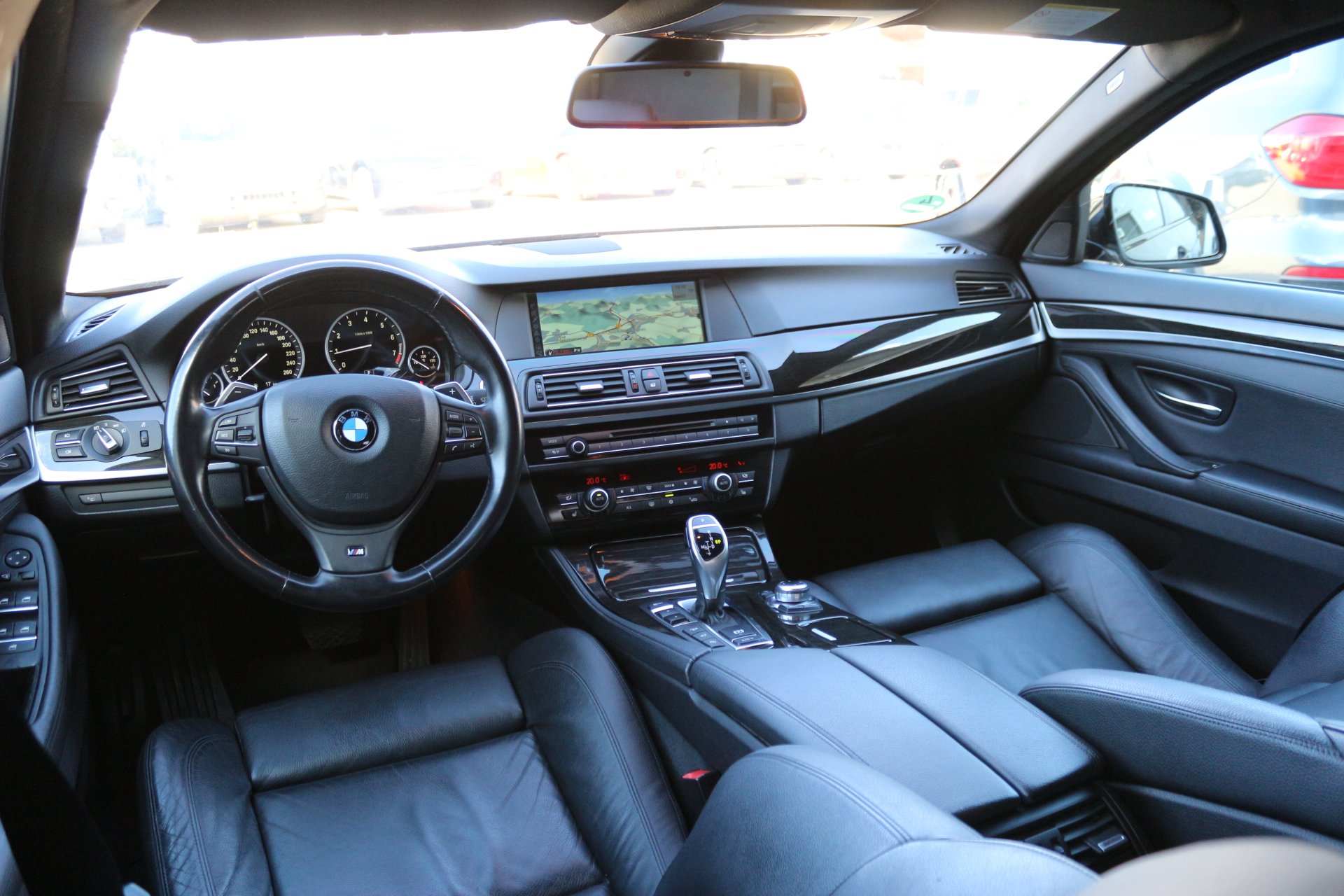BMW 528i xDrive  HUD Professiona M-Sport SOFTCLOSE – Bild 8