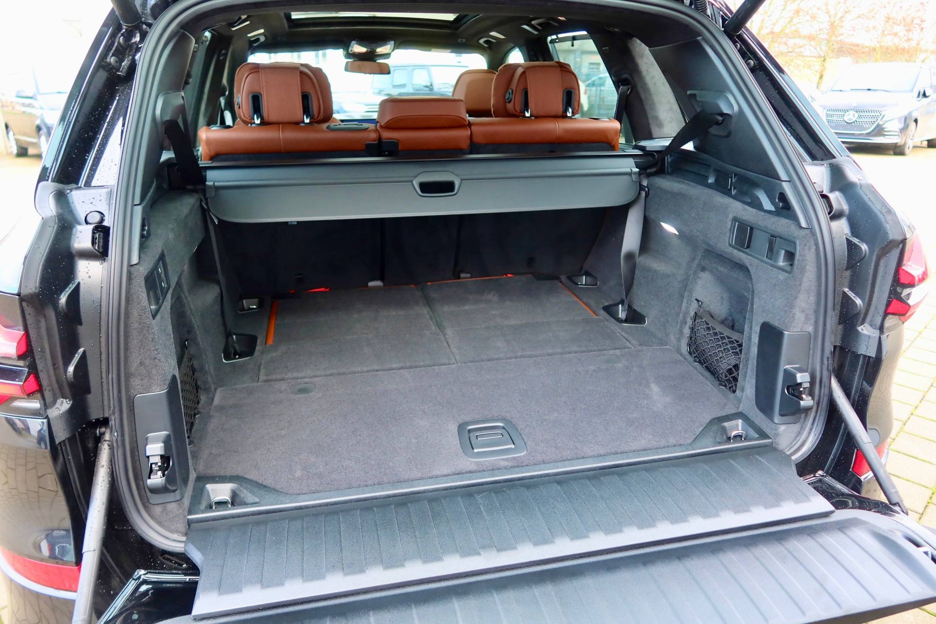 BMW X5 40i xDrive M-Sport #7 SITZE#LUFT#SKY-LOUNGE#B&W# – Bild 25