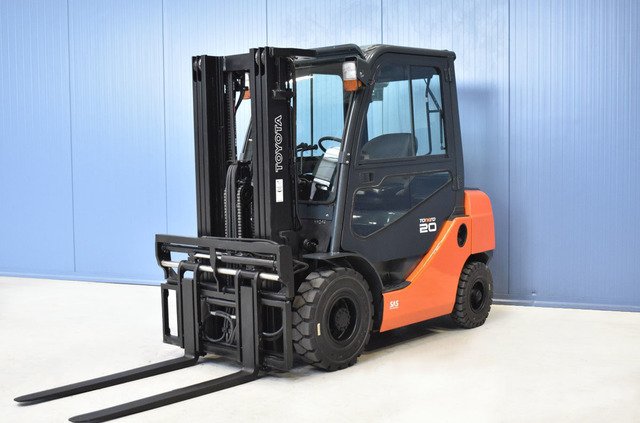 Gabelstapler Gebraucht kaufen – Toyota 02-8FDF25 mit Diesel in Österreich