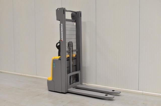 Gabelstapler Gebraucht kaufen – Jungheinrich EJC 110 mit Elektro in Österreich
