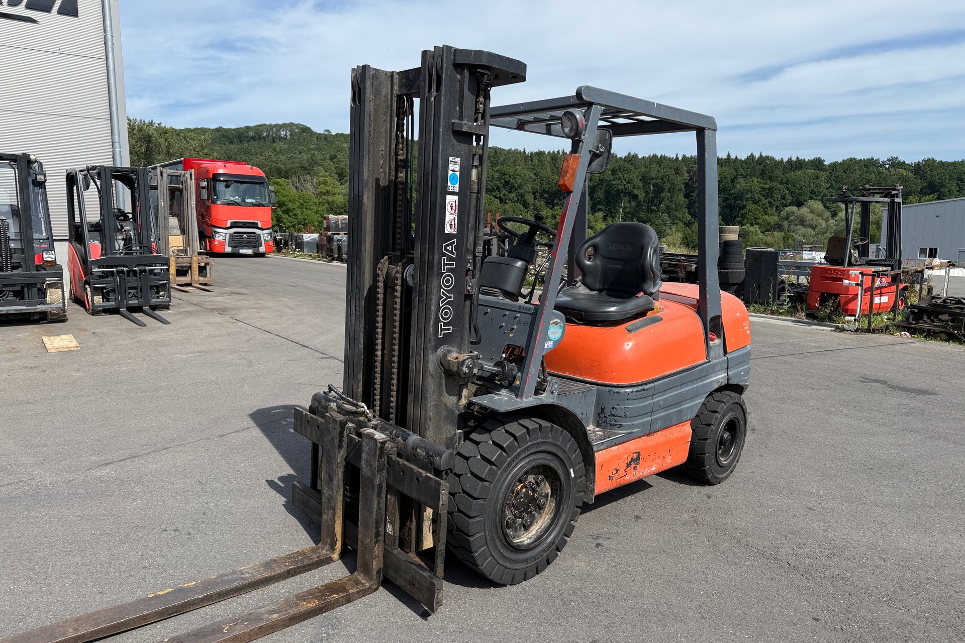 Gabelstapler Gebraucht kaufen – Toyota 6FD30 mit Diesel in Österreich