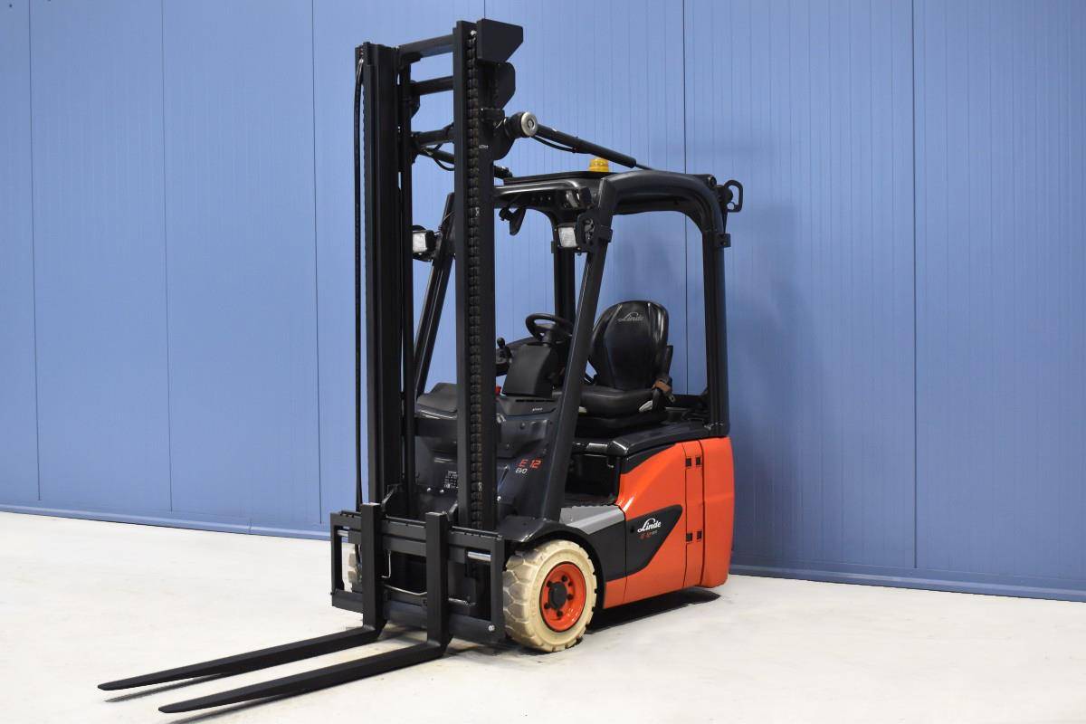 Gabelstapler Gebraucht kaufen – Linde E12-02 mit Elektro in Österreich