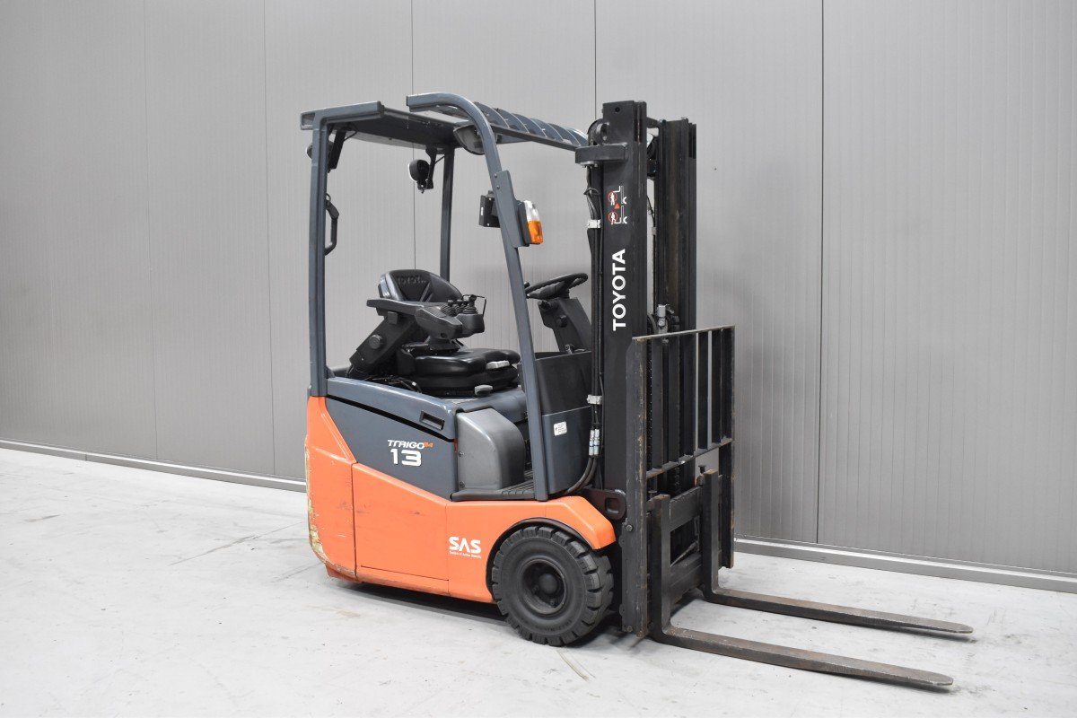 Gabelstapler Gebraucht kaufen – Toyota 7FBEST13 mit Elektro in Österreich