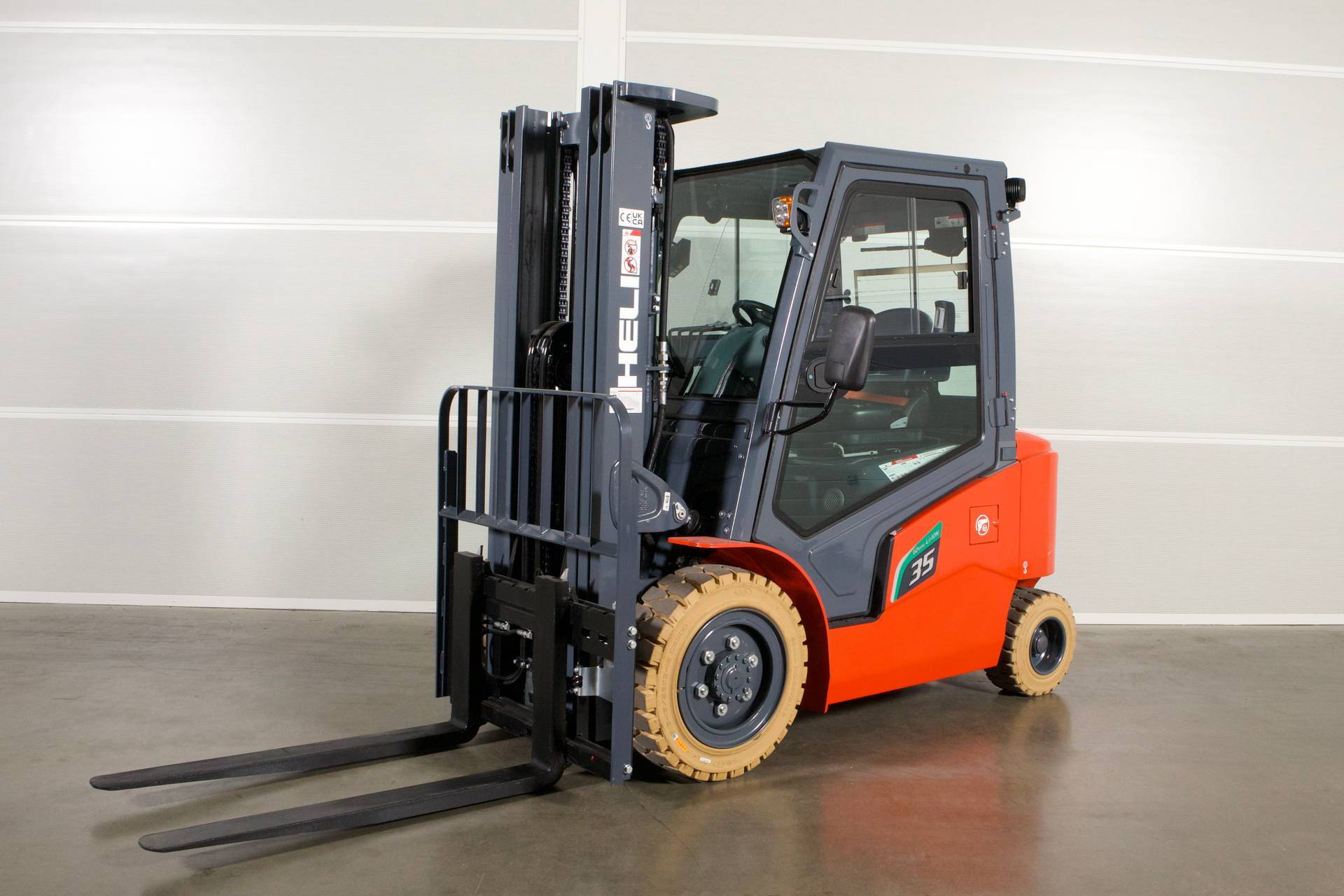 Gabelstapler Gebraucht kaufen – Heli CPD35-GB2LI-S HD mit Elektro in Österreich