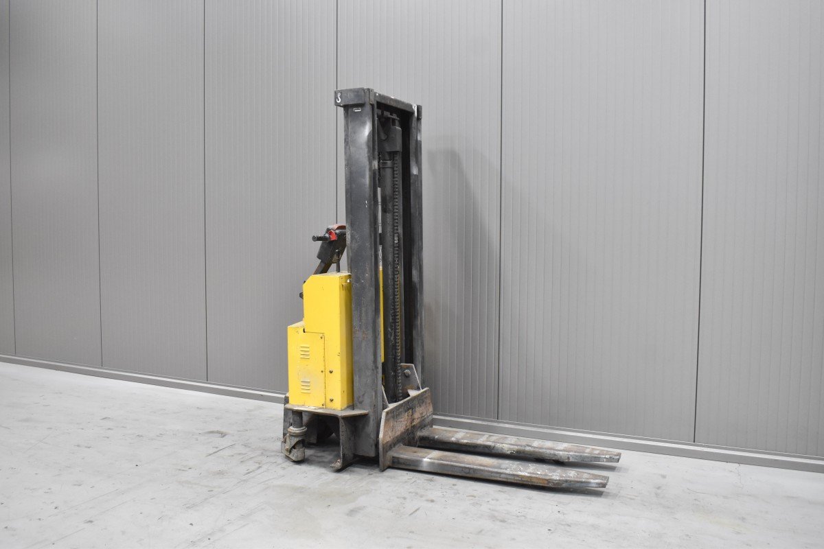 Gabelstapler Gebraucht kaufen – Toyota SHL 080 mit Elektro in Österreich