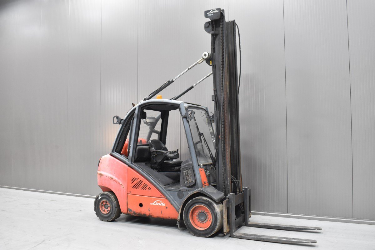 Gabelstapler Gebraucht kaufen – Linde H 35 T - 01 mit Gas in Österreich