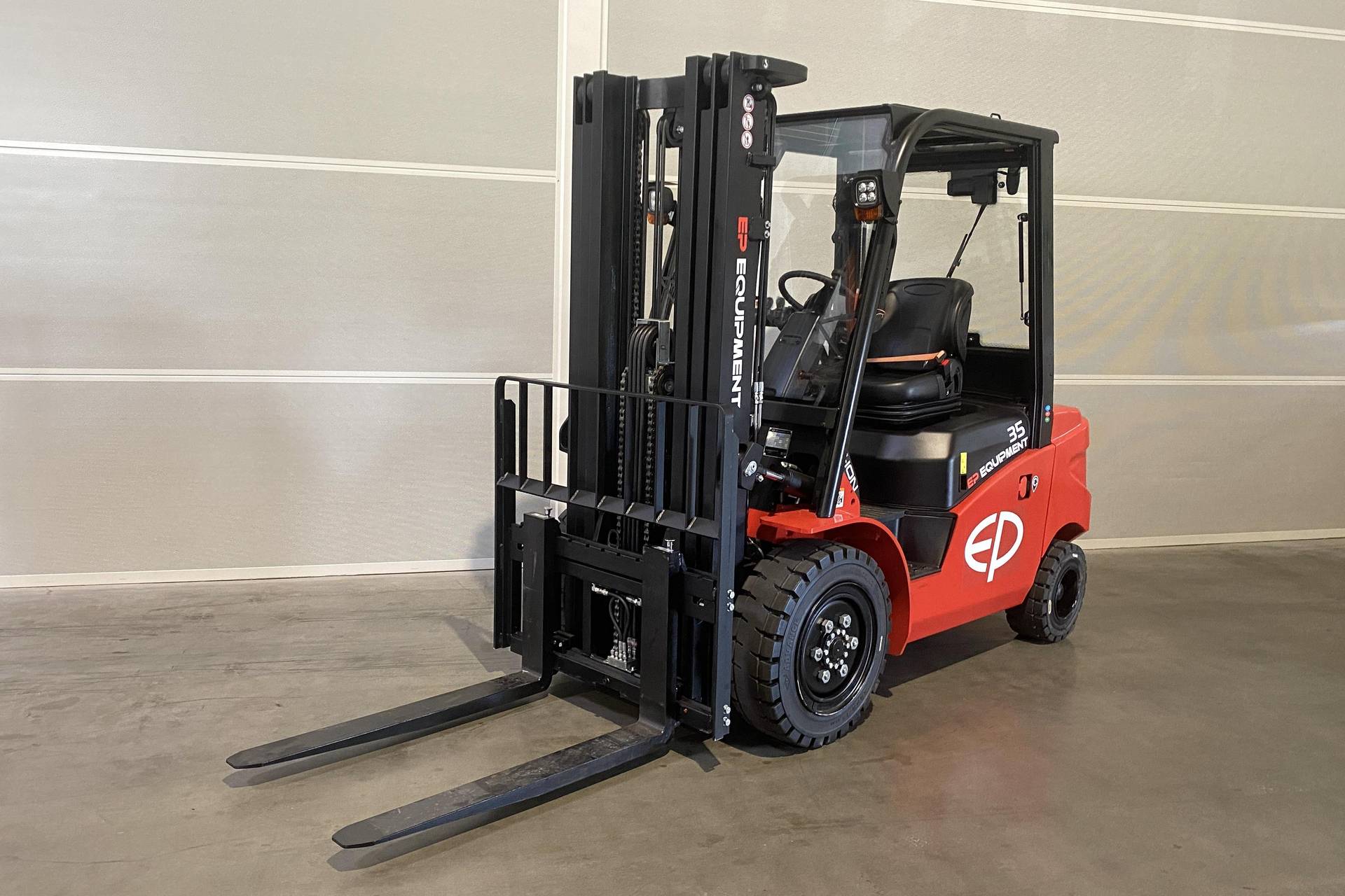 EP EFL353S Gebrauchtstapler Kaufen