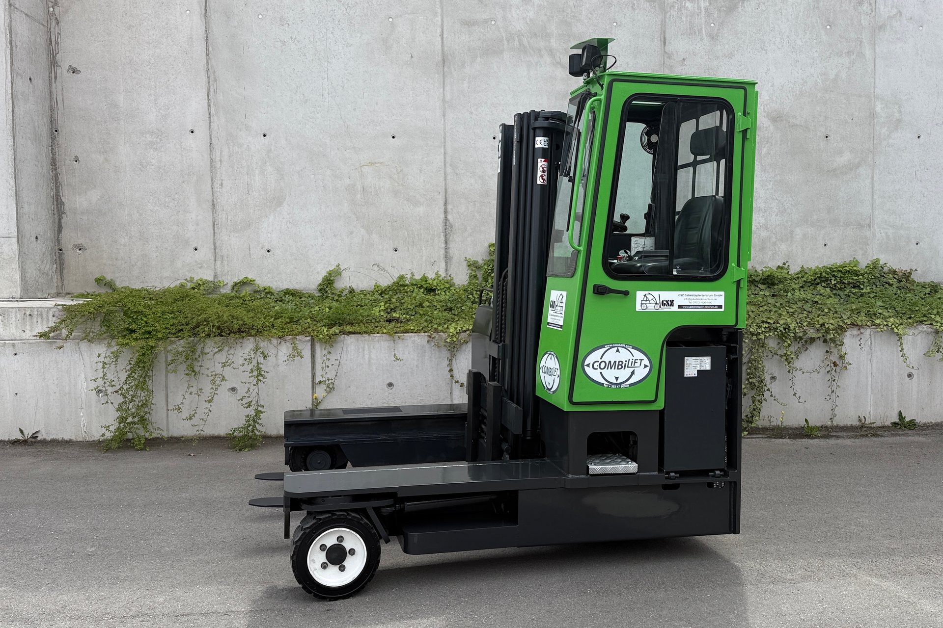 Gabelstapler Gebraucht kaufen – Combilift C4000E mit Elektro in Österreich