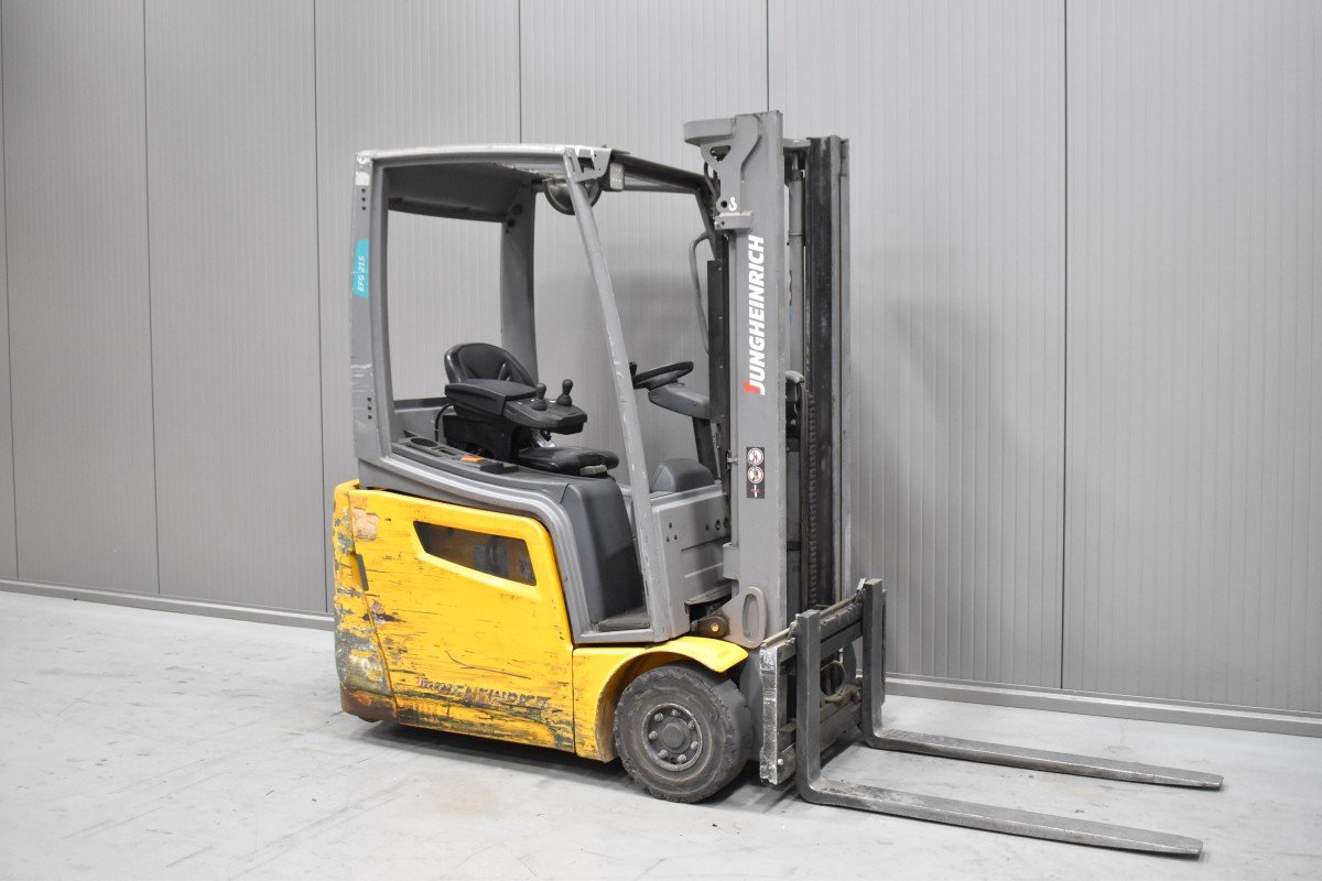 Gabelstapler Gebraucht kaufen – Jungheinrich EFG 215 mit Elektro in Österreich