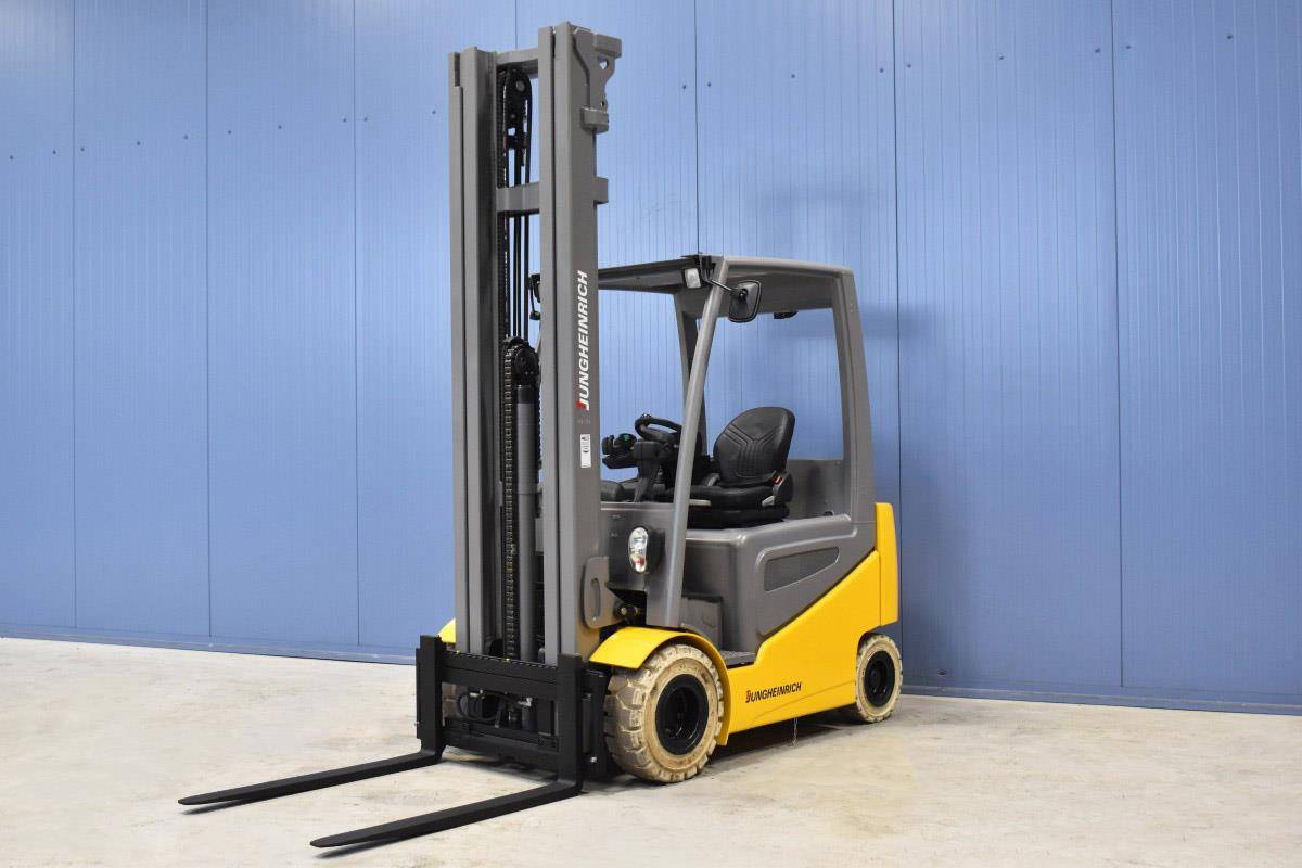 Gabelstapler Gebraucht kaufen – Jungheinrich EFG425k mit Elektro in Österreich