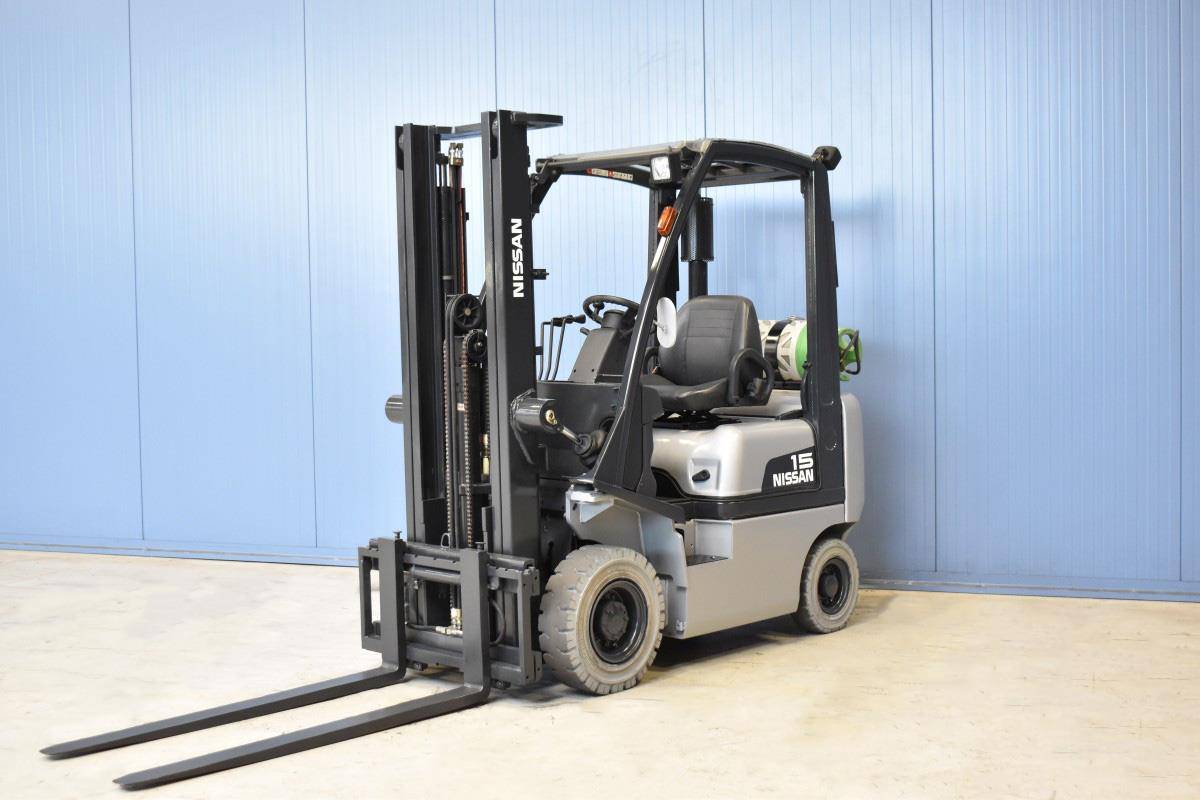 Gabelstapler Gebraucht kaufen – Nissan PD01A15PQ mit Gas in Deutschland