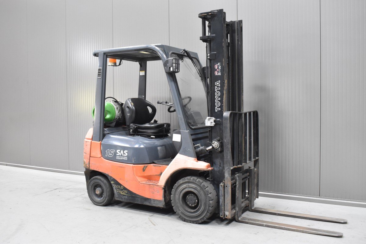 Gabelstapler Gebraucht kaufen – Toyota 42-7FGF15 mit Gas in Österreich
