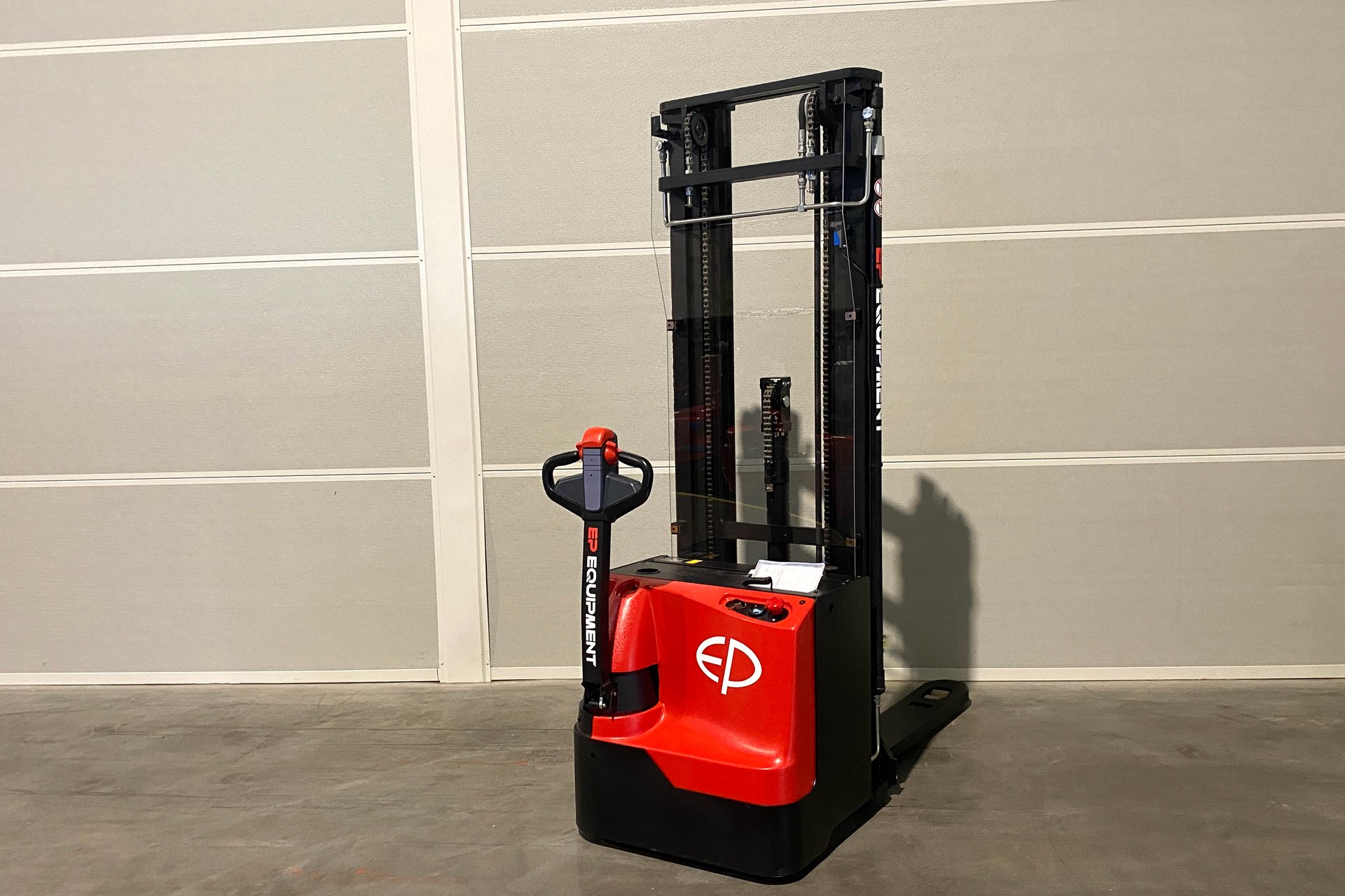 Gabelstapler Gebraucht kaufen – EP WSI161 mit Elektro in Österreich