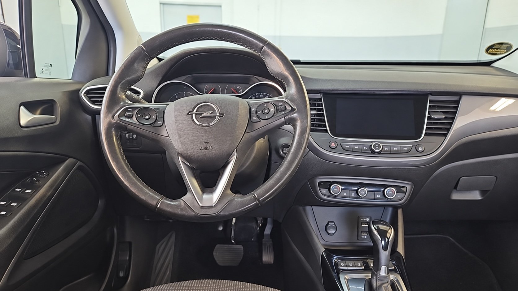 Opel Crossland Elegance Automatik · Navi · 180°-Kamera · Sitz-/Lenkradheizung – Bild 6