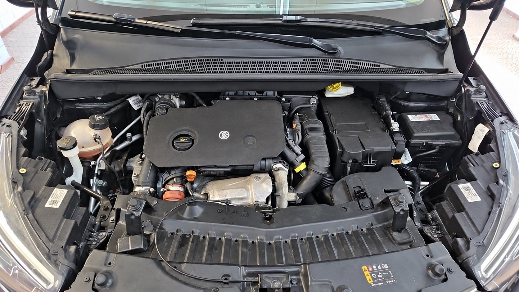 Opel Crossland Elegance Automatik · Navi · 180°-Kamera · Sitz-/Lenkradheizung – Bild 12