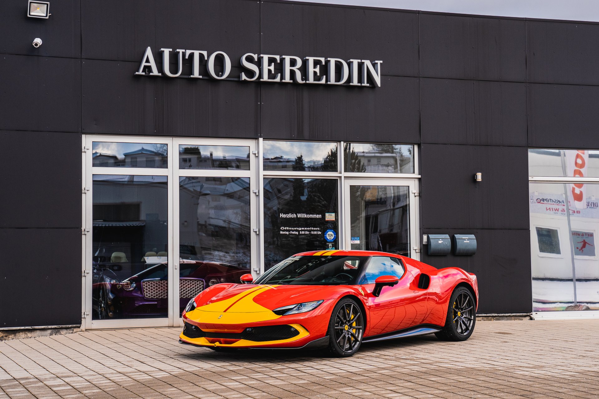 Ferrari 296 GTB Neuwagen Kaufen