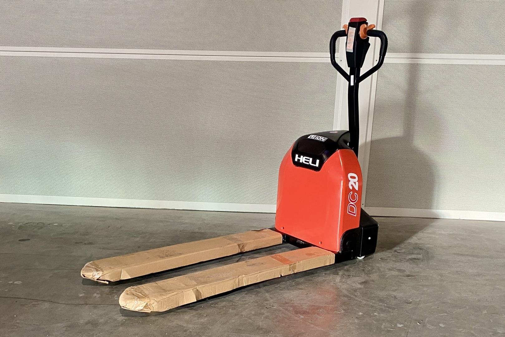 Gabelstapler Gebraucht kaufen – Heli CBD20J-LI3 in Deutschland