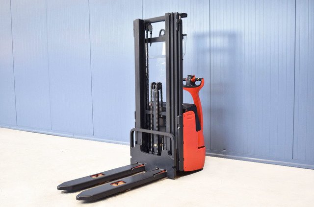 Gabelstapler Gebraucht kaufen – Linde L 12 mit Elektro in Österreich