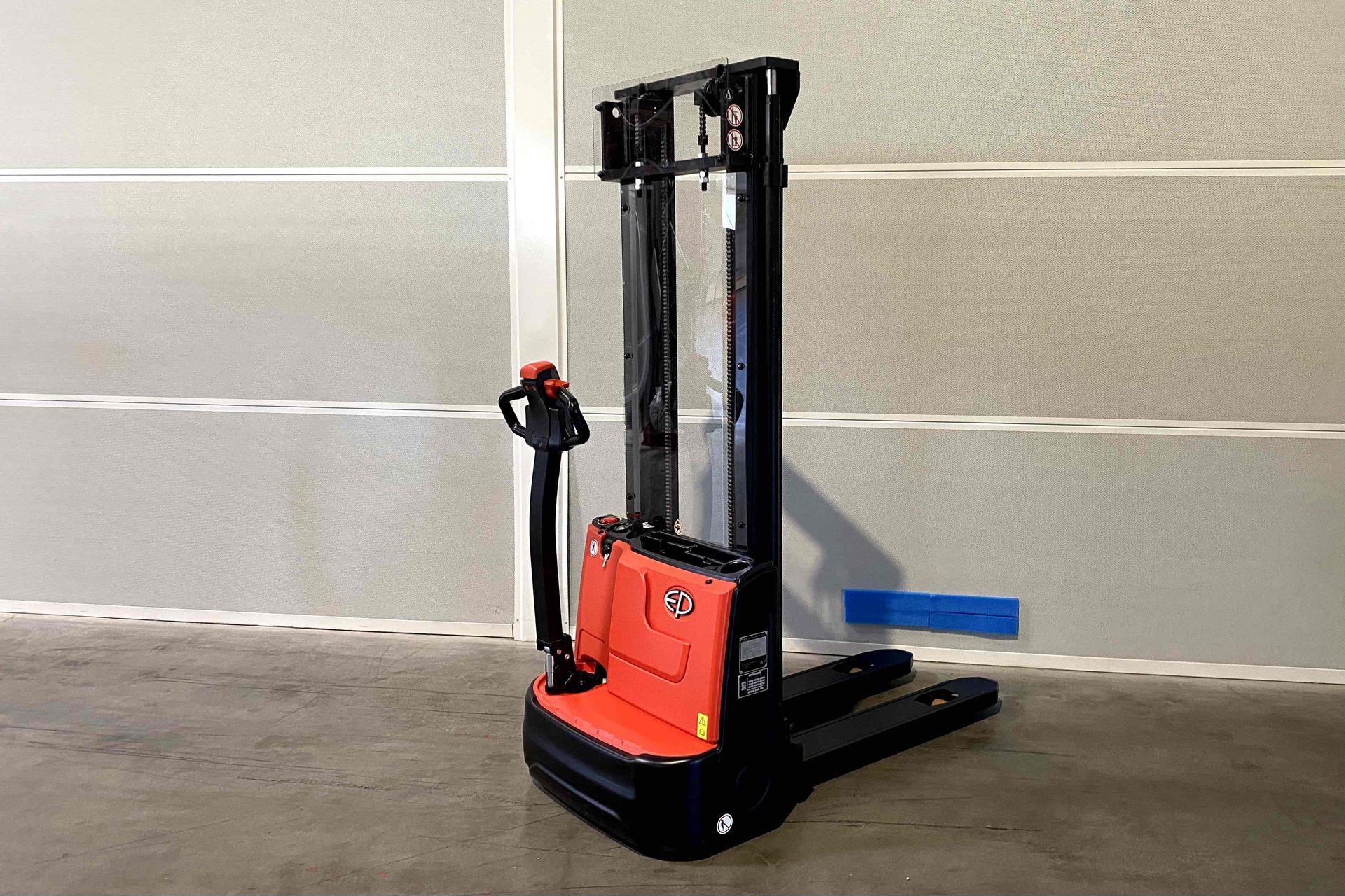 Gabelstapler Gebraucht kaufen – EP ESA121 mit Elektro in Österreich