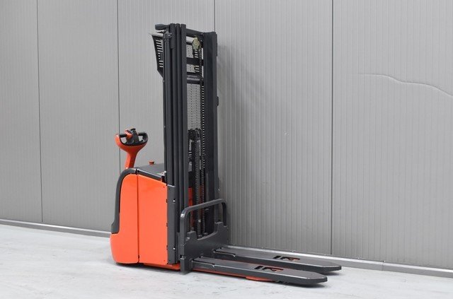 Gabelstapler Gebraucht kaufen – Linde L 14 mit Elektro in Österreich