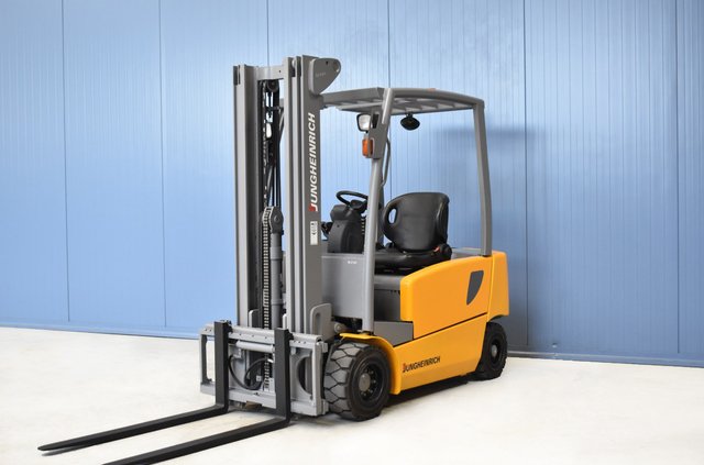 Gabelstapler Gebraucht kaufen – Jungheinrich EFG 320 N mit Elektro in Österreich
