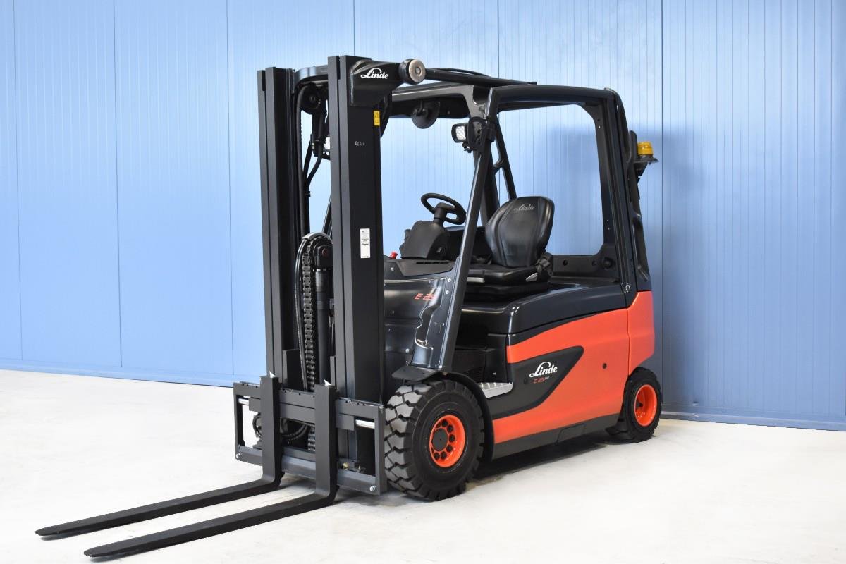 Gabelstapler Gebraucht kaufen – Linde E25L-01 mit Elektro in Österreich