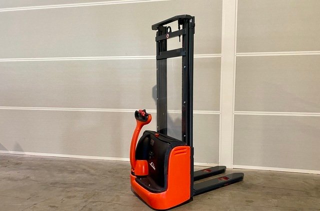 Gabelstapler Gebraucht kaufen – Linde L 10 mit Elektro in Österreich