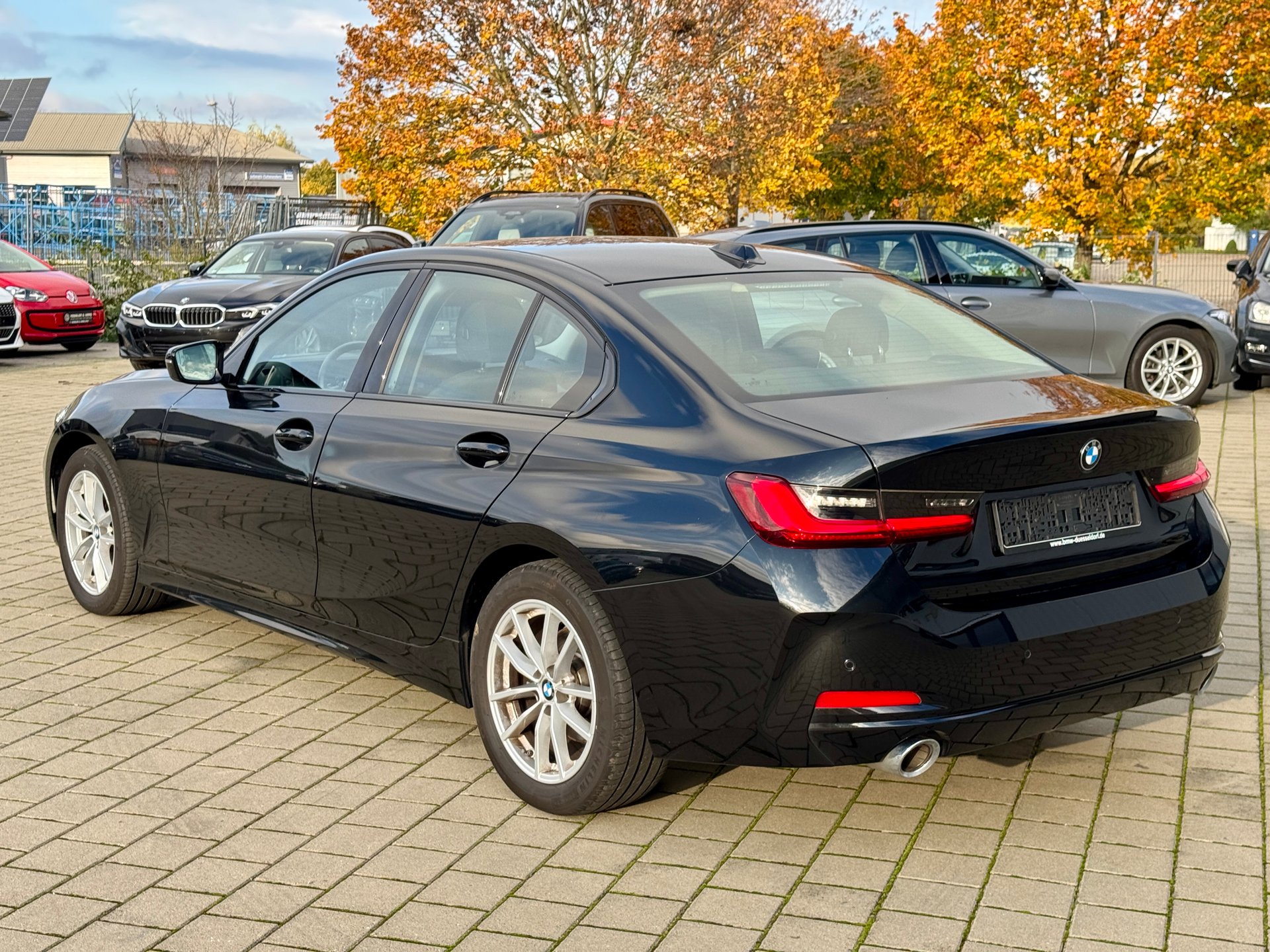 BMW 320 d xDrive*Facelift* PDC Navi 1Hand – Bild 9