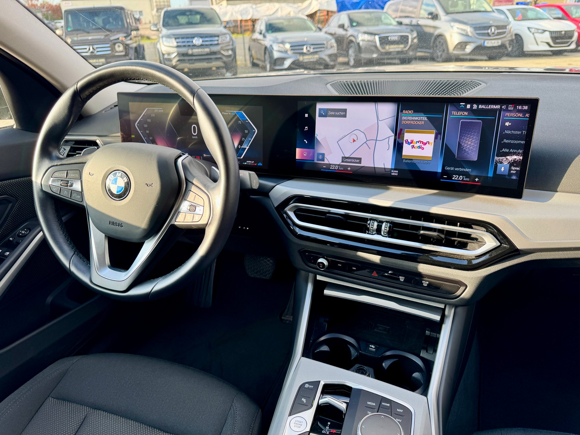 BMW 320 d xDrive*Facelift* PDC Navi 1Hand – Bild 17