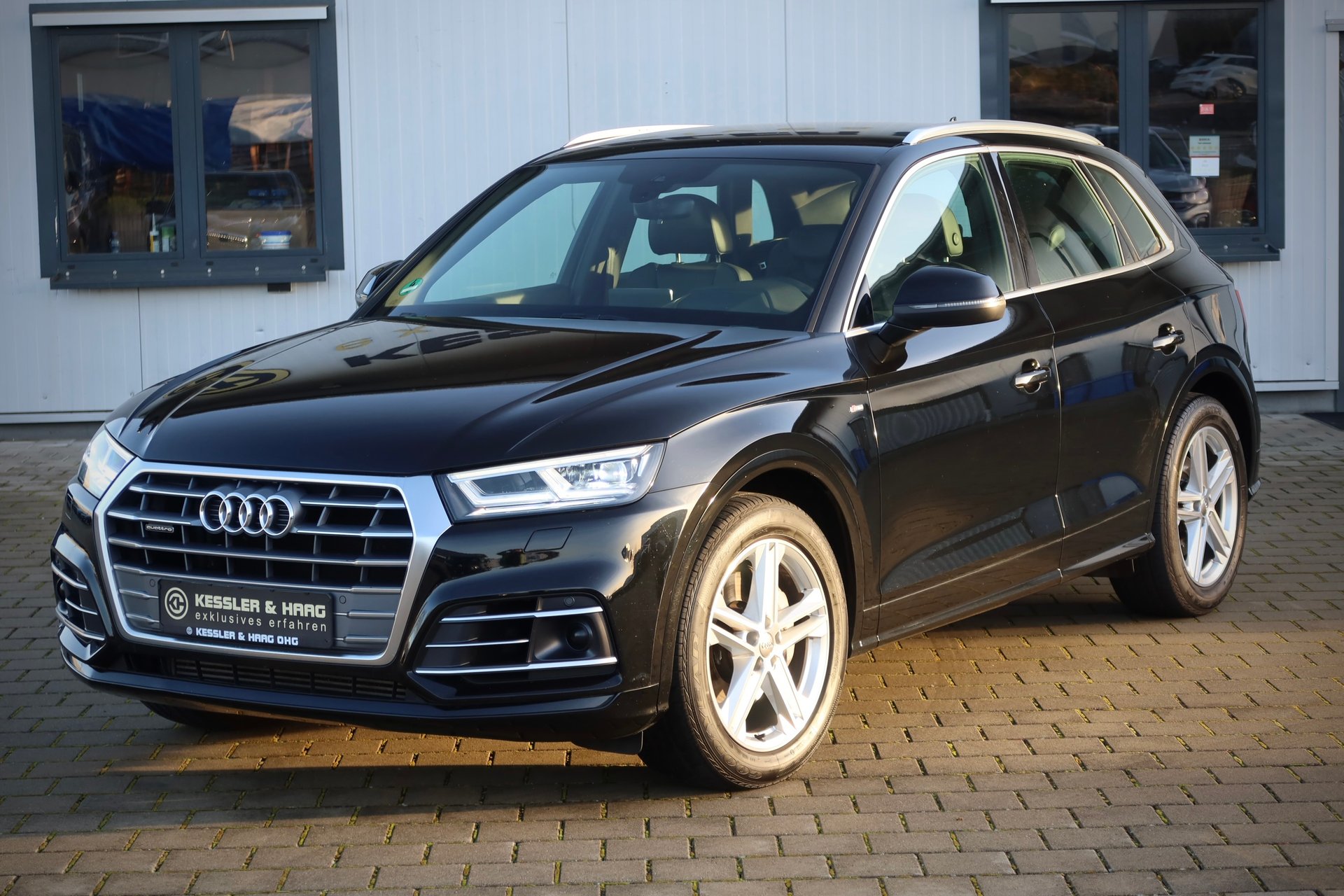 Audi Q5 50 TDI quattro sport#8xALU#STANDHZ#LUFT#ACC# – Bild 2