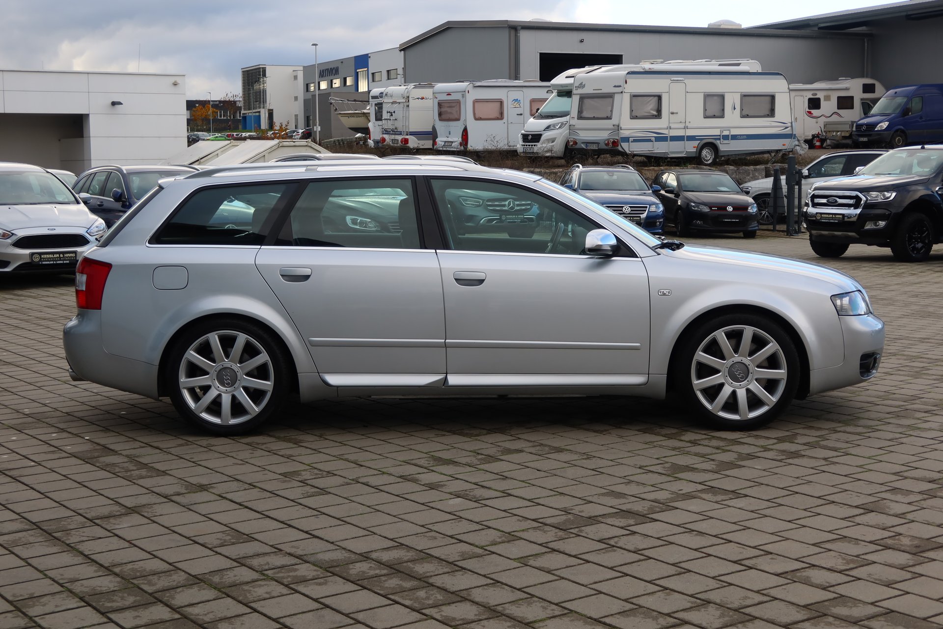Audi S4 Avant 4.2 quattro#BOSE#TEMP#SOLAR/SCHIEB#RECARO# – Bild 5