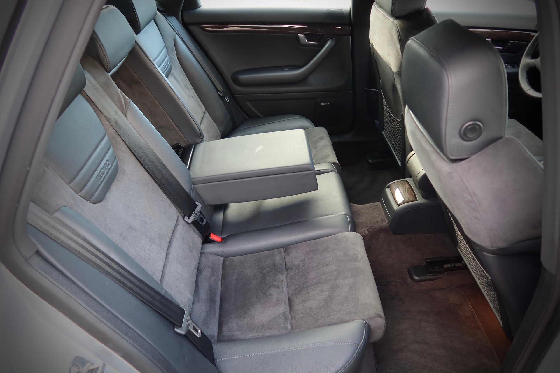 Audi S4 Avant 4.2 quattro#BOSE#TEMP#SOLAR/SCHIEB#RECARO# – Bild 22