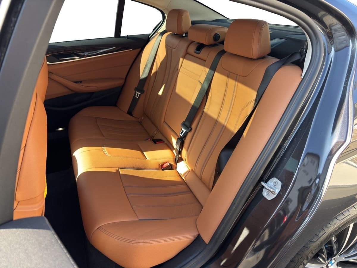 BMW 540i xDrive Limousine Luxury Line TOP AUSSTATTUN – Bild 11