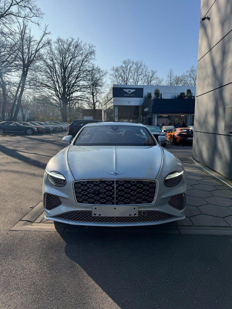 Bentley CONTINENTAL GT V8 Mulliner Breeze – Bild 15