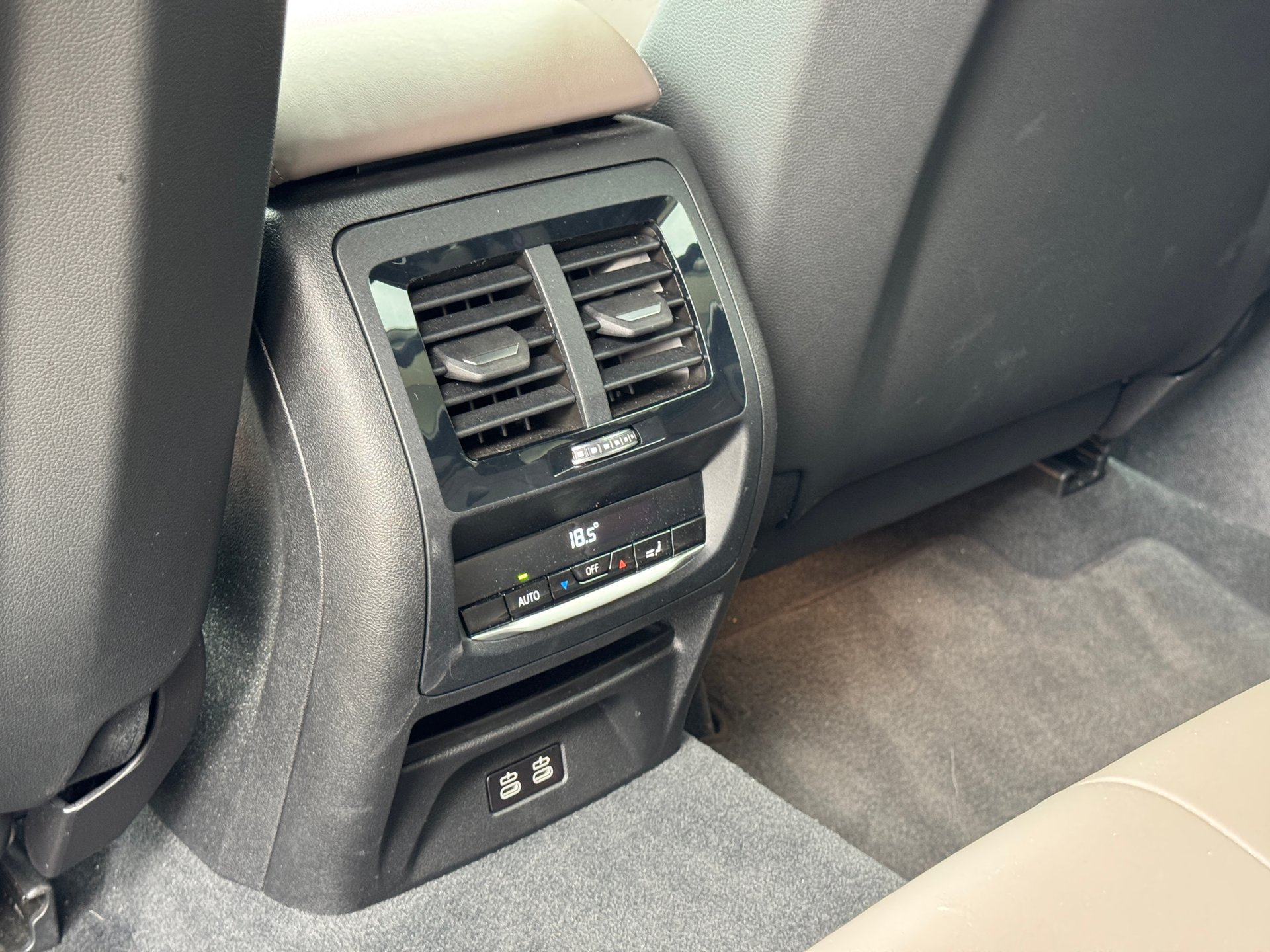BMW X3 M Competition/ Laser/Pano/Sitzklima/1Hand – Bild 30