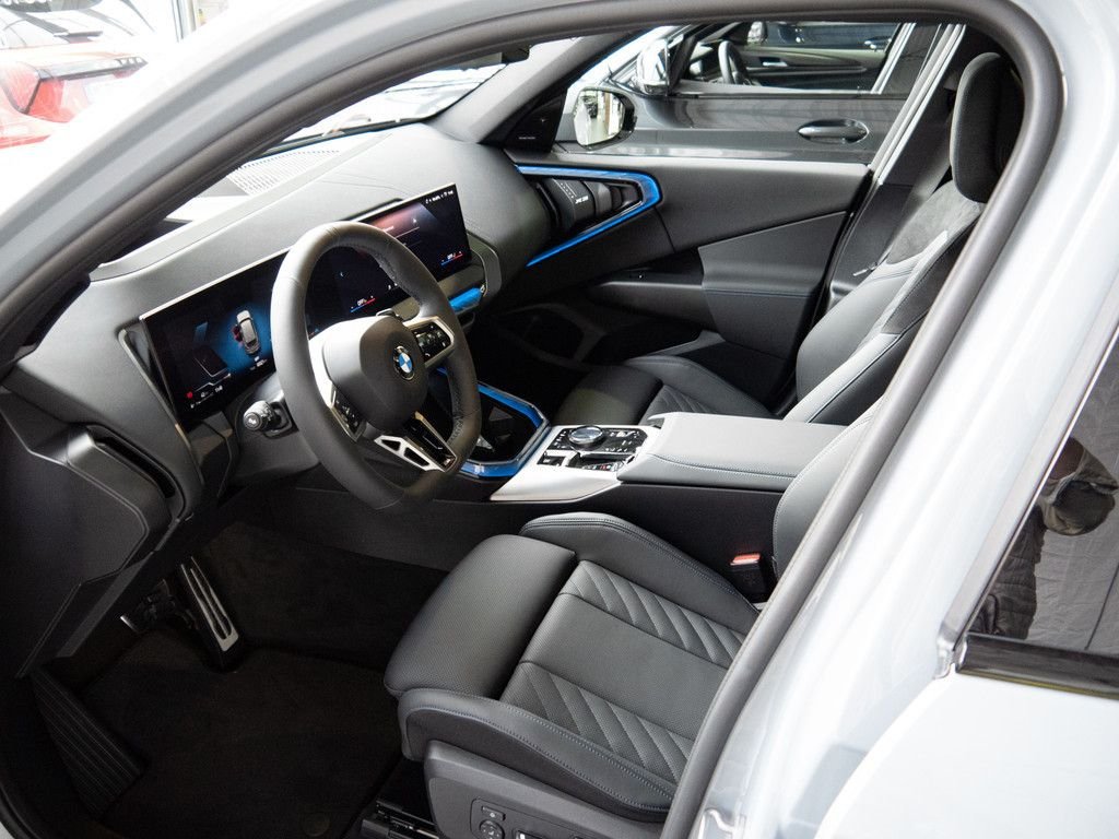 BMW X3 20d xDrive M-Sport H/K NAVI AHK LED PANO 360° – Bild 7