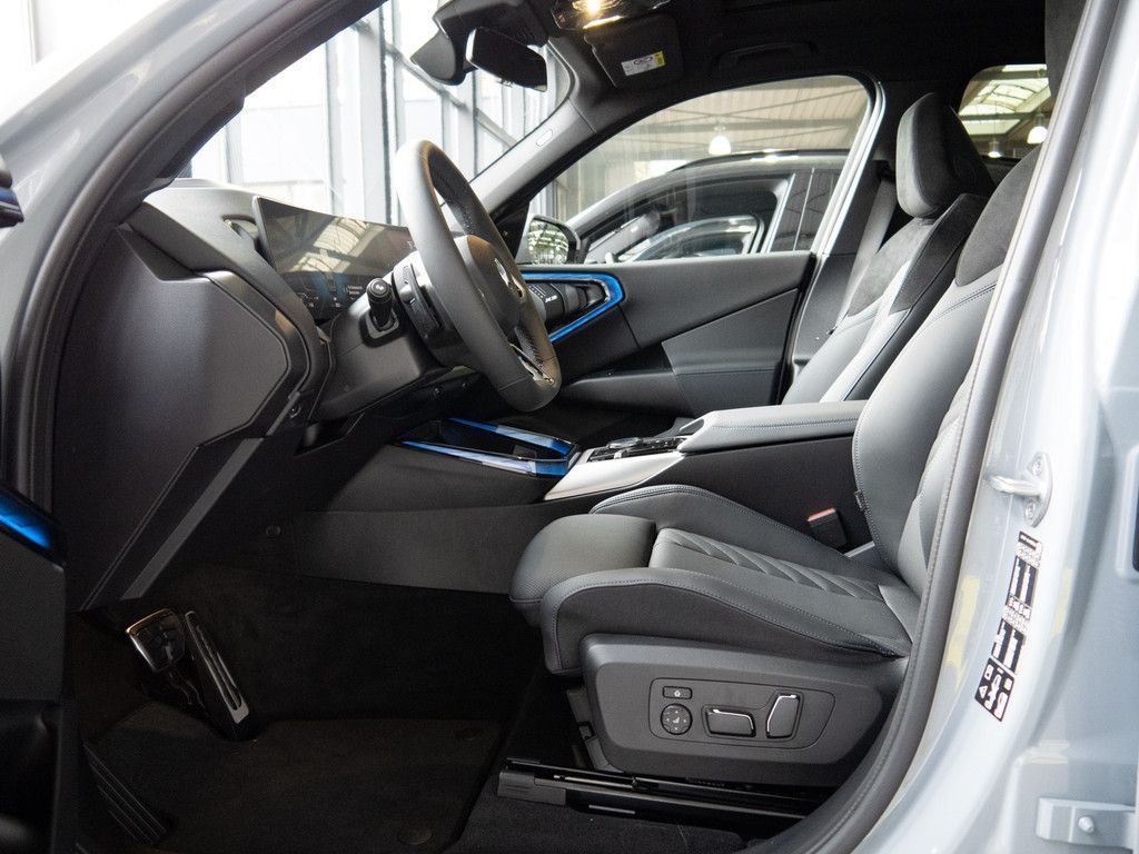 BMW X3 20d xDrive M-Sport H/K NAVI AHK LED PANO 360° – Bild 8
