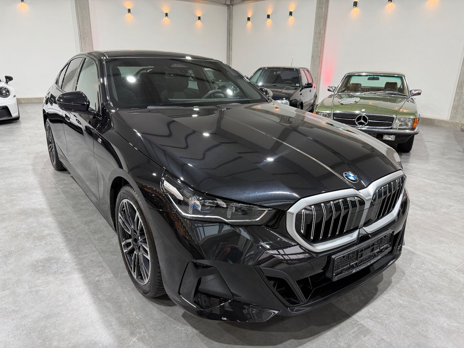 BMW 520 i M Sport*Pano*Carbon*H&K*4SHZ*HUD*360°* – Bild 3