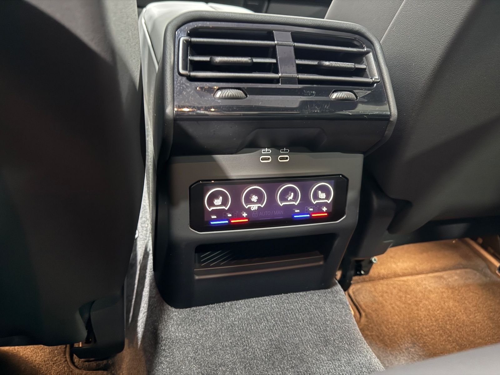 BMW 520 i M Sport*Pano*Carbon*H&K*4SHZ*HUD*360°* – Bild 30