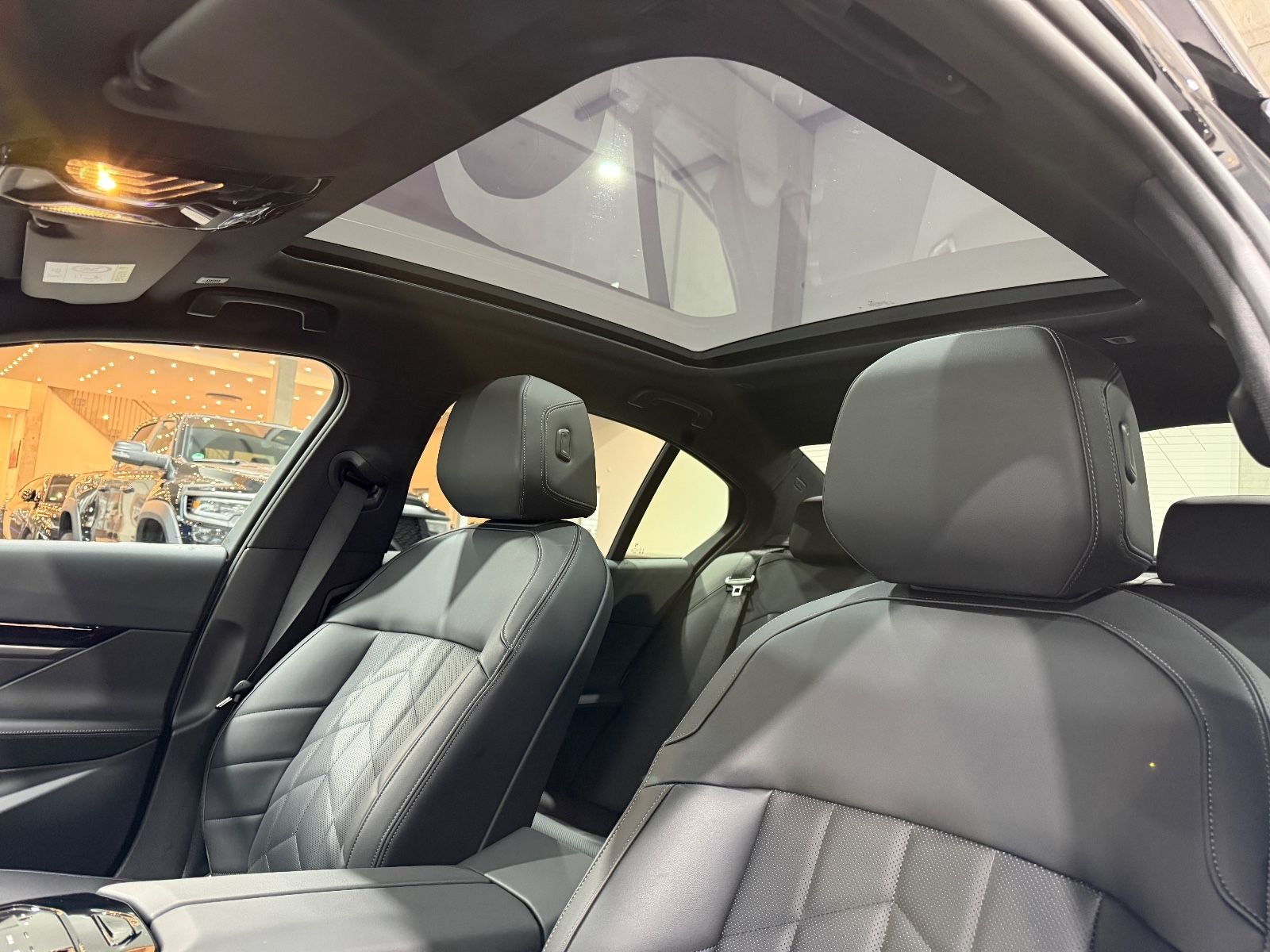 BMW 520 i M Sport*Pano*Carbon*H&K*4SHZ*HUD*360°* – Bild 50