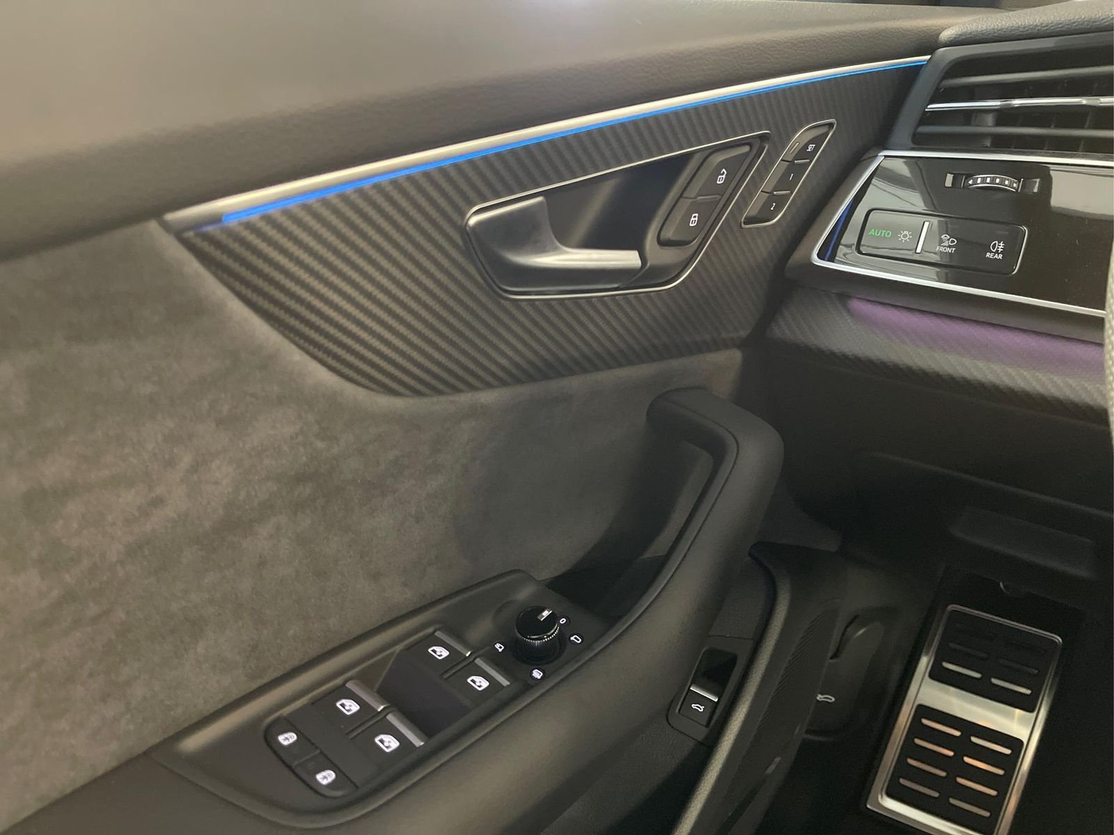 Audi Q8 50 TDI quattro S line Alu23+Raute+Massage+... – Bild 11
