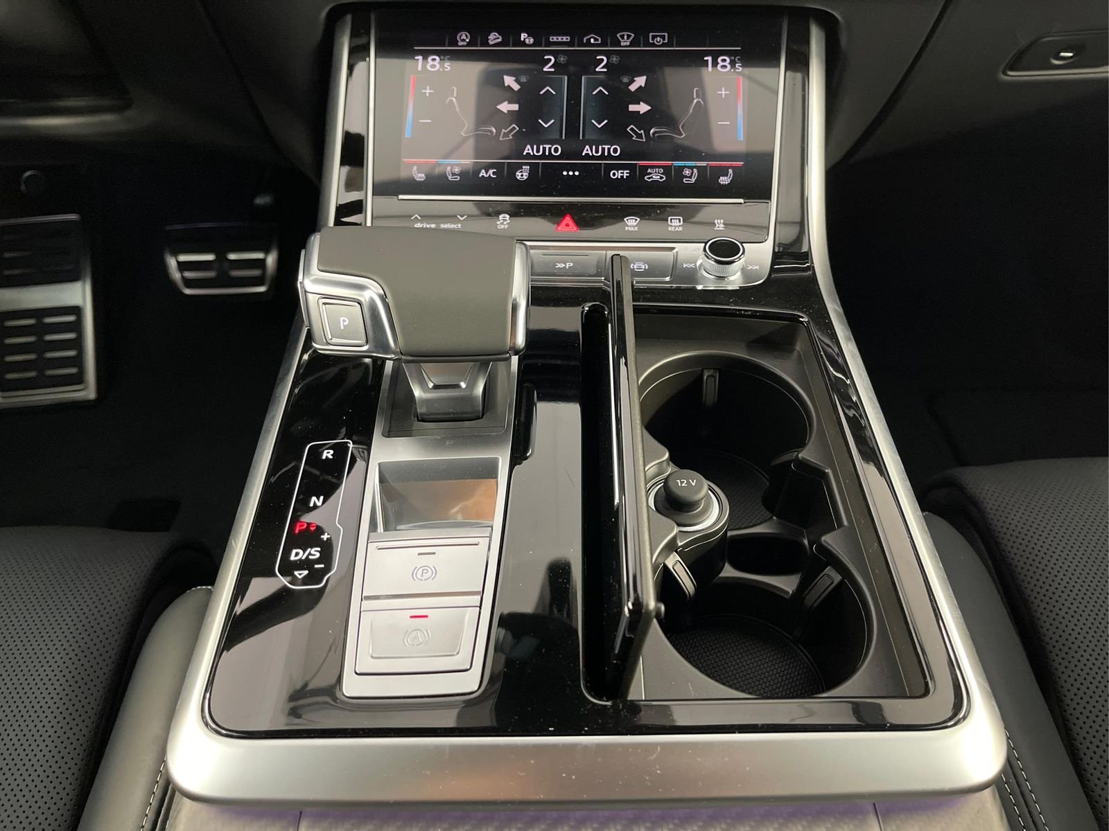 Audi Q8 50 TDI quattro S line Alu23+Raute+Massage+... – Bild 13