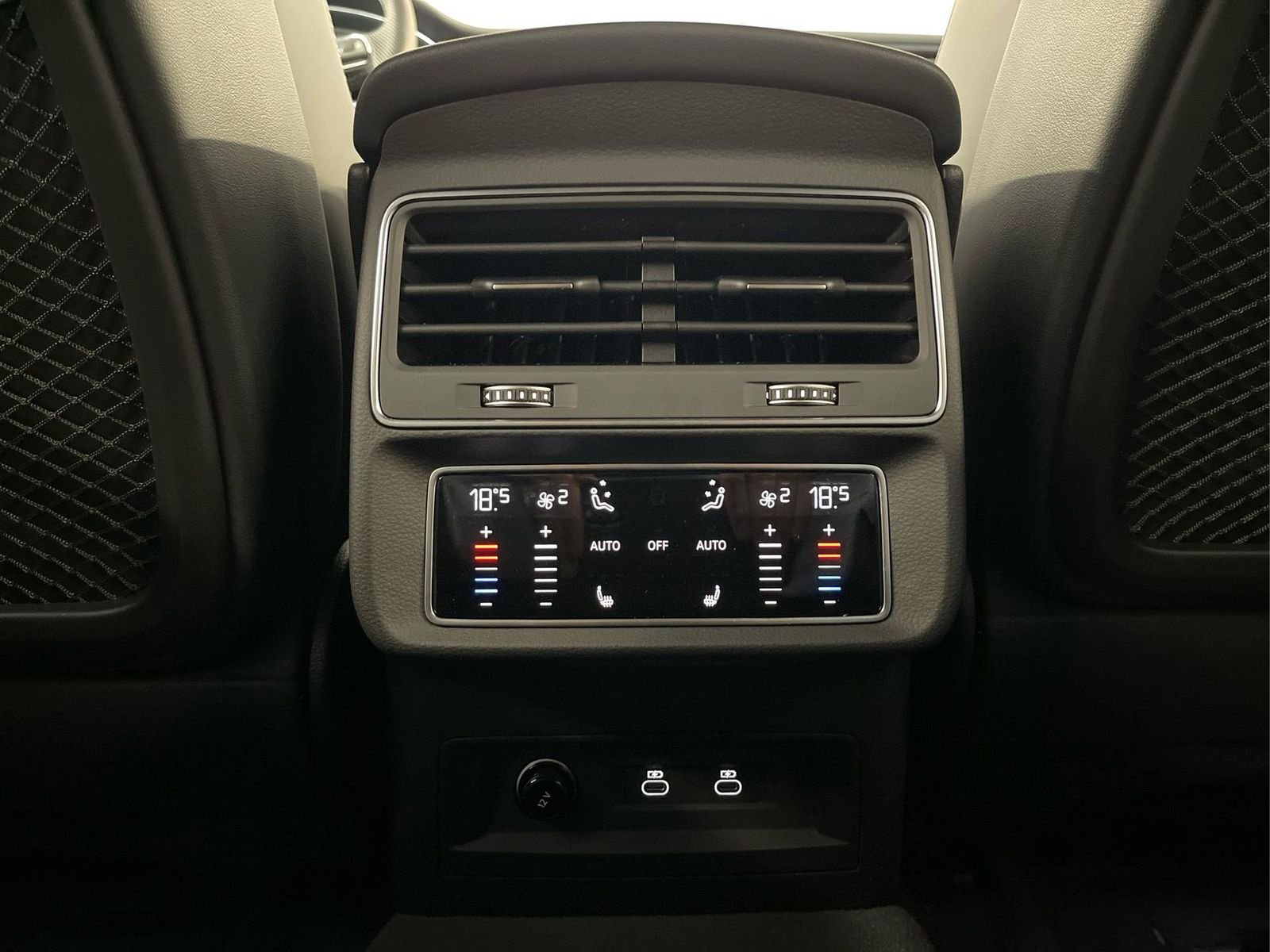 Audi Q8 50 TDI quattro S line Alu23+Raute+Massage+... – Bild 22