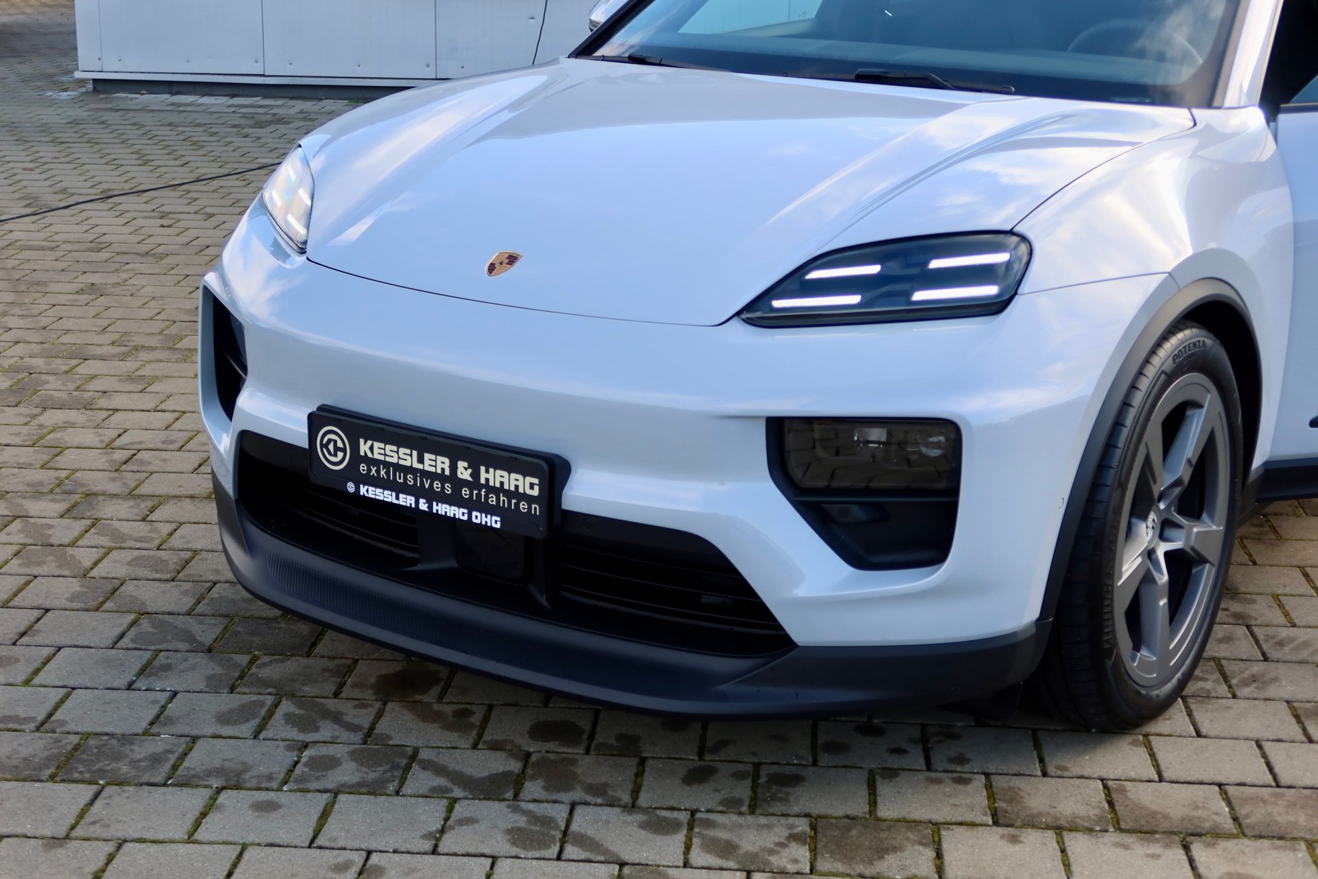 Porsche Macan 4#LUFT#Privacy#ACC#21ZOLL#LUFT#KEY-GO# – Bild 2