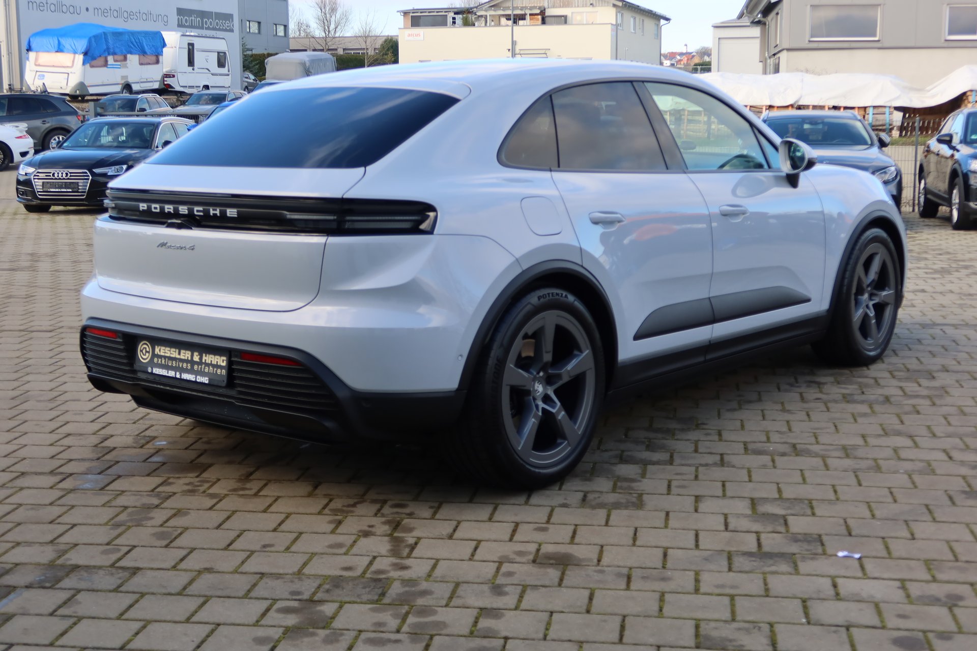 Porsche Macan 4#LUFT#Privacy#ACC#21ZOLL#LUFT#KEY-GO# – Bild 6